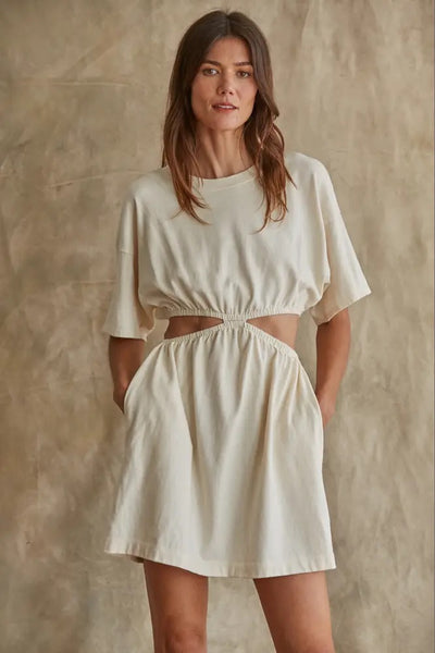 cotton waist elastic dress Thanmai - COTTON WAIST ELASTIC DRESS* Fabric MIX COTTON *GOOD QUALITY* Fabric depends on prints Each prints fabric r different *Size free up to 44*Waist up to 48*PRICE