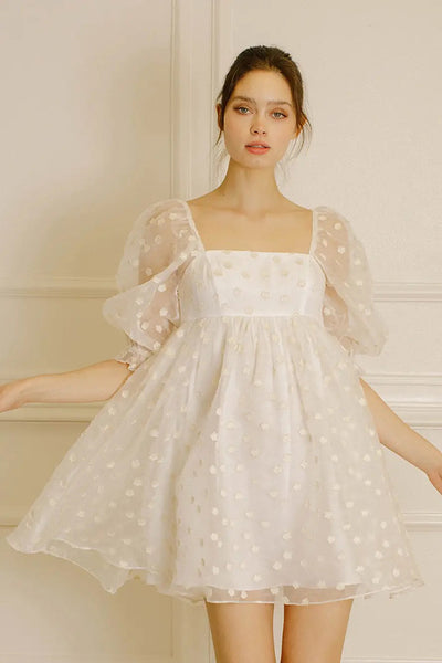 Storia 3-D Tiny Daisy Floral Baby Doll Mini Dress – Girl Intuitive Storia 3-D Tiny Daisy Floral Baby Doll Mini Dress – Girl Intuitive