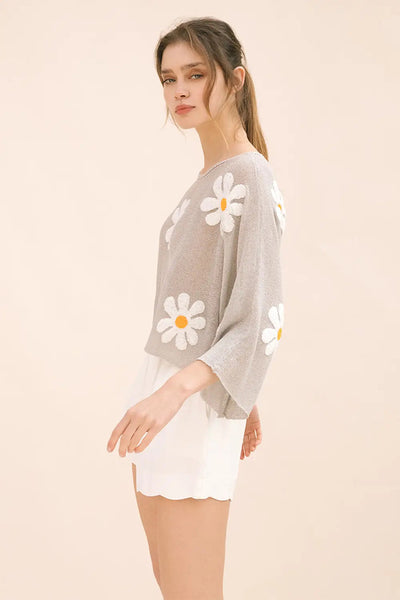 Top - Storia Oversized 3-D Daisy Knit Cropped Top - Girl Intuitive - Storia -