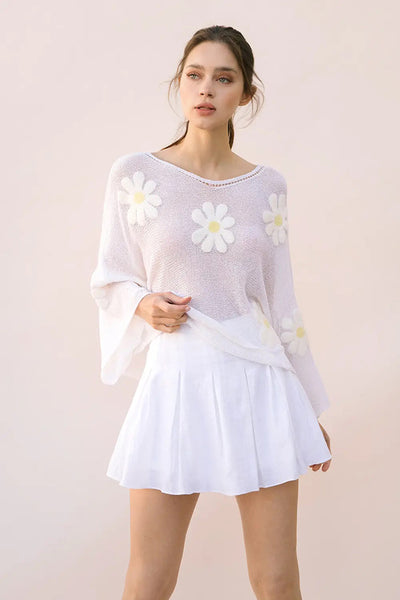 Top - Storia Oversized 3-D Daisy Knit Cropped Top - Girl Intuitive - Storia -