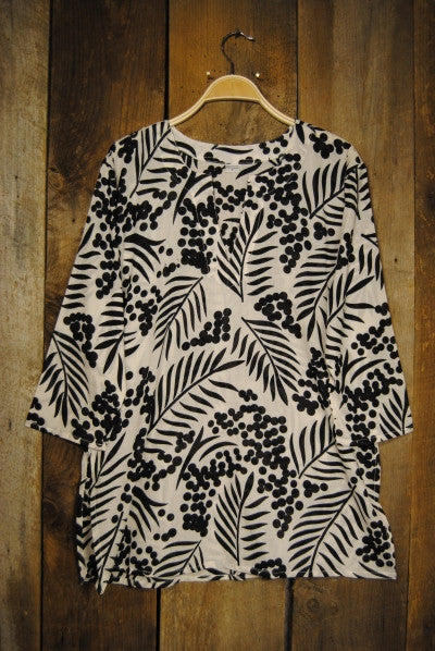 Tunic - Black and White Tunic - Girl Intuitive - Nusantara -