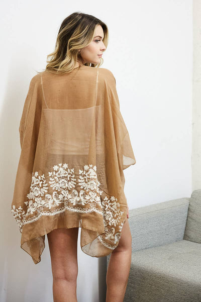 Kimono - Floral Embroidered Stitch Short Kimono - Girl Intuitive - Leto - One Size / Beige