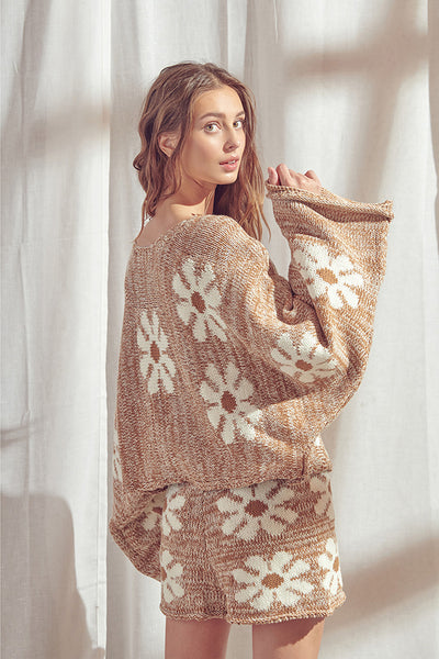 Sweater - Storia Oversized Cropped Sweater Daisy Floral - Girl Intuitive - Storia - S / Tan