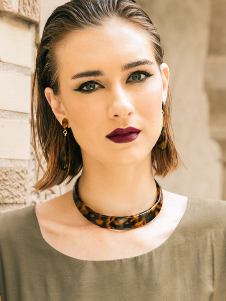 Necklace - Tortoise Sleek Collar Necklace - Girl Intuitive - Zenzii -